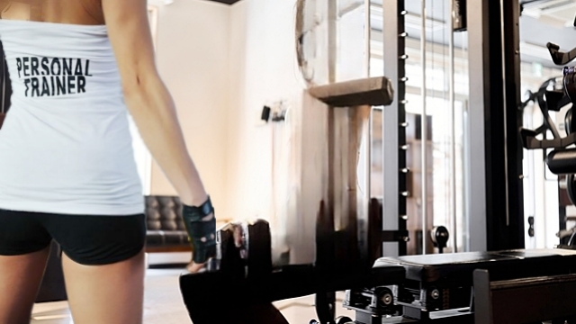 パーソナルトレーナーの技術｜筋バランス修正による姿勢改善効果